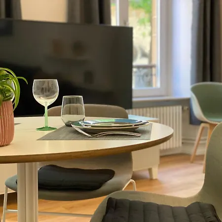 Cosy Flat In City Center *